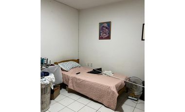 se arrienda local con  apartamento