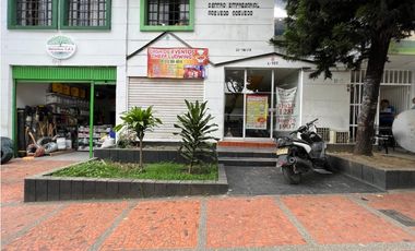 se arrienda local con  apartamento