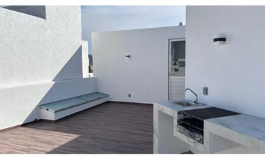 Casa En Pre Venta En Fraccionamiento Cumbres Cuanala Puebla