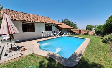 Casa en Arriendo en Colina Miravalle