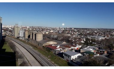 CUATRO AMBIENTES- PISO ALTO - OPORTUNIDAD