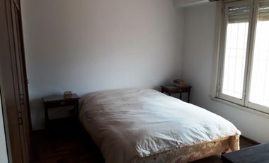 CASA DE 4 AMBIENTES SOBRE LOTE 8,66 X 34,64