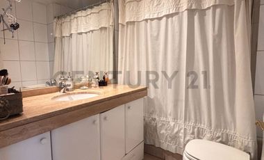 OPORTUNIDAD GRAN DEPARTAMENTO PARA MODERNIZAR