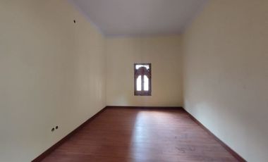 Dijual Rumah Joglo Modern Utara Prambanan Full Kayu 1,35 M