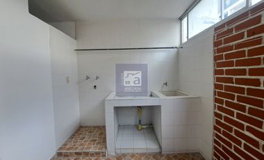 COD. 3579 - SE ARRIENDA APARTAMENTO - BARRIO: ANTONIA SANTOS