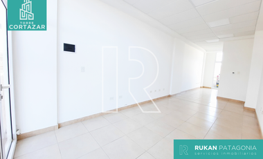 #Alquiler_RUKAN Local Comercial | TORRE CORTAZAR | Local 10 | 35 m2 |Calle J. M. ESTRADA | Caleta Olivia.