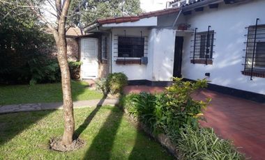 OPORTUNIDAD!! HERMOSA CASA TIPO QUINTA EN PADUA SUR +DEPTO+QUINCHO+OFICINA,SOBRE 2LOTES,24 X 37 MTS