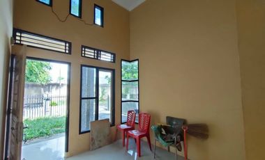 RUMAH SIAP HUNI TYPE 65 TANAH LUAS 3 UNIT LAGI DEPAN SMU 10 BUKTI BARISAN