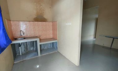 RUMAH SIAP HUNI TYPE 65 TANAH LUAS 3 UNIT LAGI DEPAN SMU 10 BUKTI BARISAN