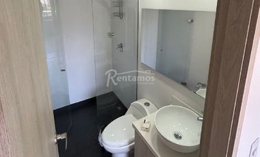 apartamento en venta en loma el carmelo. Cod V776503