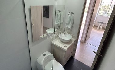 apartamento en venta en loma el carmelo. Cod V776503