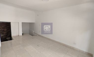 COD. 11044 - SE ARRIENDA CASA - BARRIO: EL PRADO