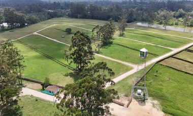 Venta de Lote en el sector de la Mesa de Los Santos, área 1250 mt. Cod V18696