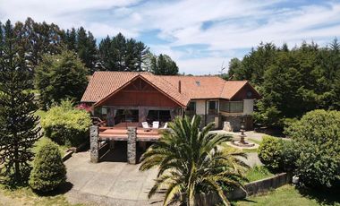 Linda casa en Condominio a las afueras de Victoria