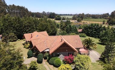 Linda casa en Condominio a las afueras de Victoria
