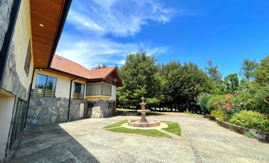 Linda casa en Condominio a las afueras de Victoria