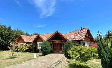 Linda casa en Condominio a las afueras de Victoria