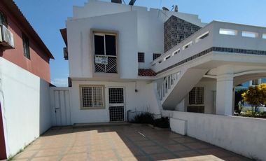 Acogedora Casa con hermosas vistas en Ballenita