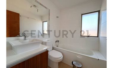 Se arrienda casa en Rosario de Peñuelas