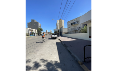 departamento 4 ambientes sobre diagonal San Martin