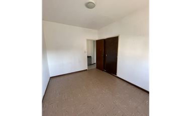 departamento 4 ambientes sobre diagonal San Martin