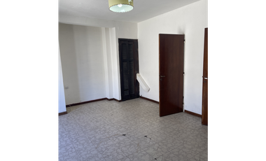 departamento 4 ambientes sobre diagonal San Martin