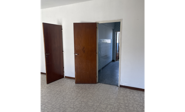 departamento 4 ambientes sobre diagonal San Martin