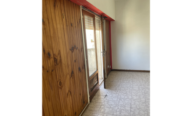 departamento 4 ambientes sobre diagonal San Martin
