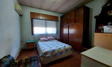 CASA 4 AMBIENTES MORON SUR