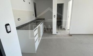 Venta de Departamento 2 AMBIENTES en MorÃ³n
