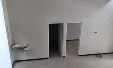Rumah Dijual/Sewa La Diva Menganti Gresik DN