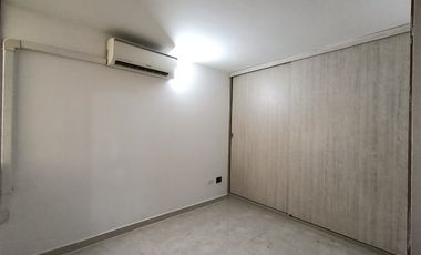 apartamento en arriendo en prados del este. Cod A31605