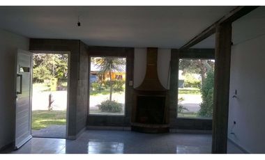 Casa a Terminar en el Barrio Los Acantilados