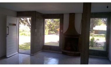 Casa a Terminar en el Barrio Los Acantilados