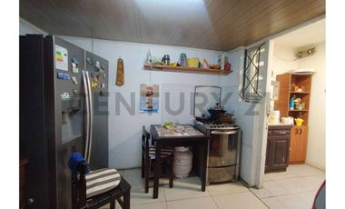 VENTA CASA ÑUÑOA - PASAJE CERRADO