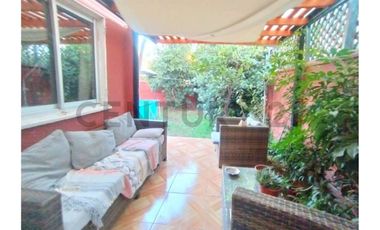 VENTA CASA ÑUÑOA - PASAJE CERRADO