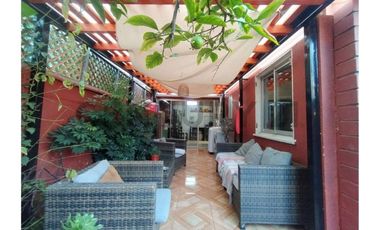 VENTA CASA ÑUÑOA - PASAJE CERRADO