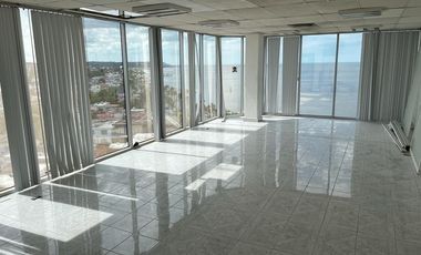 Oficina en Torres de Cristal