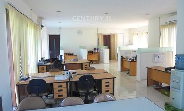 Disewa Rumah Kantor Fresh Look Sedang Finishing Renov