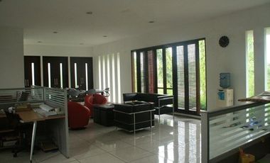 Disewa Rumah Kantor Fresh Look Sedang Finishing Renov