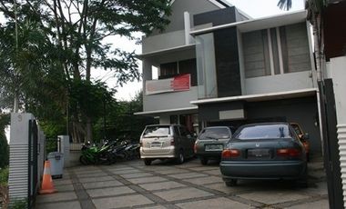 Disewa Rumah Kantor Fresh Look Sedang Finishing Renov