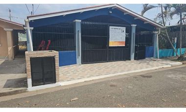 Se Vende Casa en Chorrera, Valle Dorado, Cerca de Todo