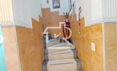 casa en venta en barrio  juana paula. Cod V12704