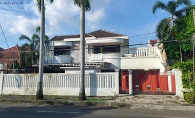 Rumah disewakan di RW 01, Embong Kaliasin, Genteng, Surabaya, Jawa Timur