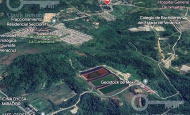 Venta de Edificio con 20 habitaciones en esquina de Av. Miguel Hidalgo, Col. Las Águilas, Ixhuatlán del Sureste, Veracruz.