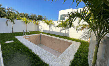 Venta de Casa nuevae en Privada Imperio Conkal Mérida