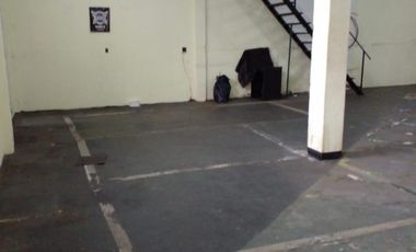 LOCAL A MEDIA CUADRA DE RUTA 197