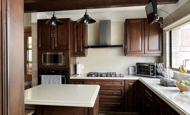 CASA EN VENTA EN CONJUNTO LOMAS DE TECAMACHALCO