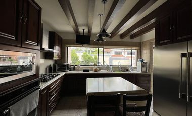 CASA EN VENTA EN CONJUNTO LOMAS DE TECAMACHALCO