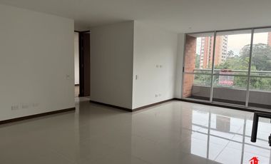 apartamento en arriendo en loma del esmeraldal. Cod A6470